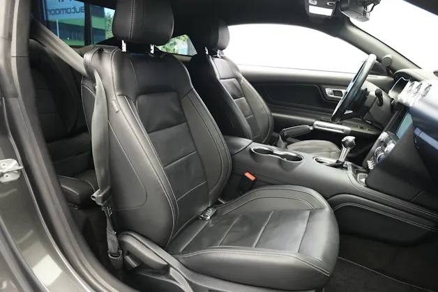 FORD Mustang Fastback 5.0 V8 GT Automat