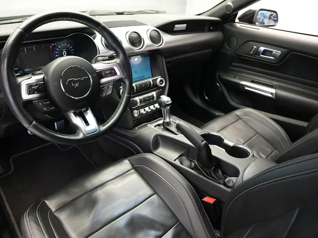 FORD Mustang Fastback 5.0 V8 GT Automat