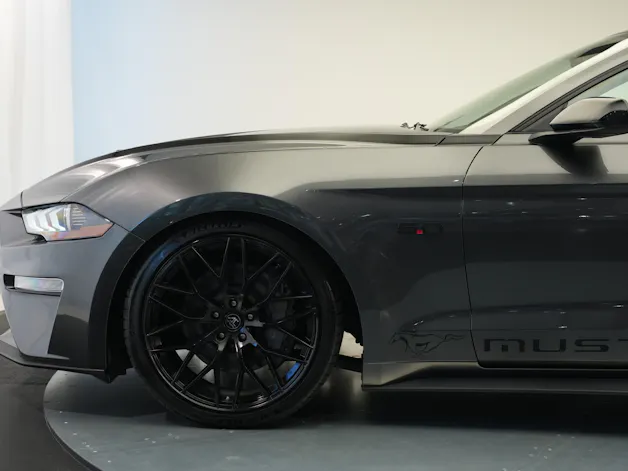 FORD Mustang Fastback 5.0 V8 GT Automat