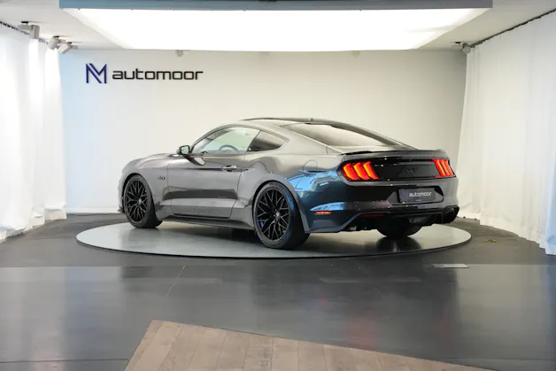 FORD Mustang Fastback 5.0 V8 GT Automat