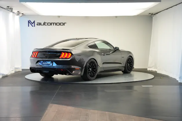 FORD Mustang Fastback 5.0 V8 GT Automat