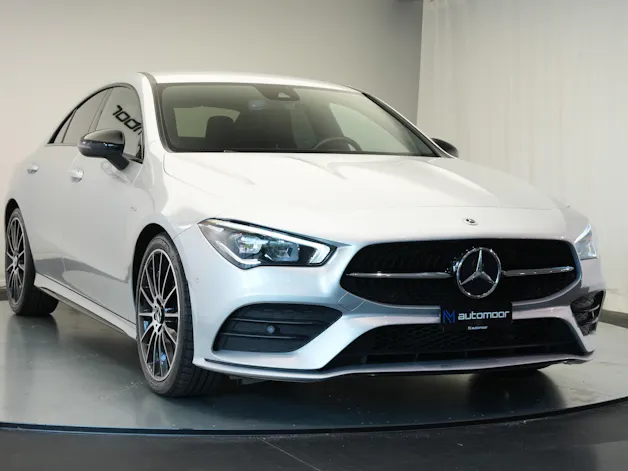 MERCEDES-BENZ CLA 200 AMG Line 7G-DCT