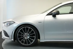 MERCEDES-BENZ CLA 200 AMG Line 7G-DCT