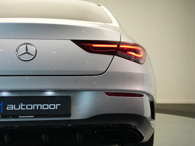 MERCEDES-BENZ CLA 200 AMG Line 7G-DCT
