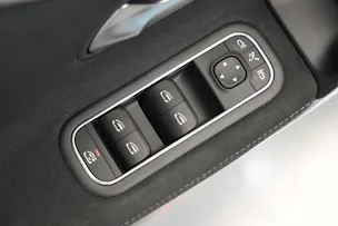 MERCEDES-BENZ CLA 200 AMG Line 7G-DCT