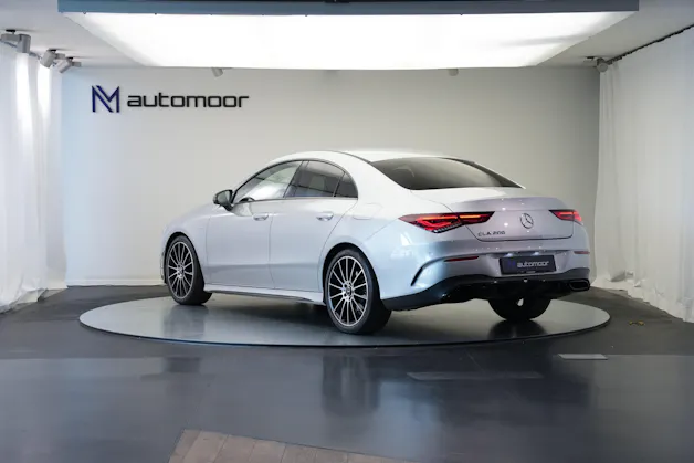 MERCEDES-BENZ CLA 200 AMG Line 7G-DCT