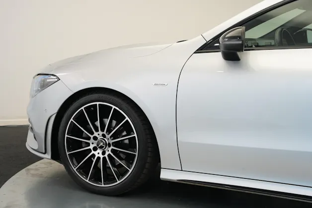 MERCEDES-BENZ CLA 200 AMG Line 7G-DCT