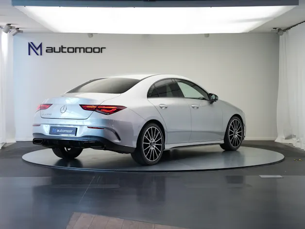 MERCEDES-BENZ CLA 200 AMG Line 7G-DCT