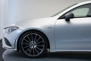 MERCEDES-BENZ CLA 200 AMG Line 7G-DCT