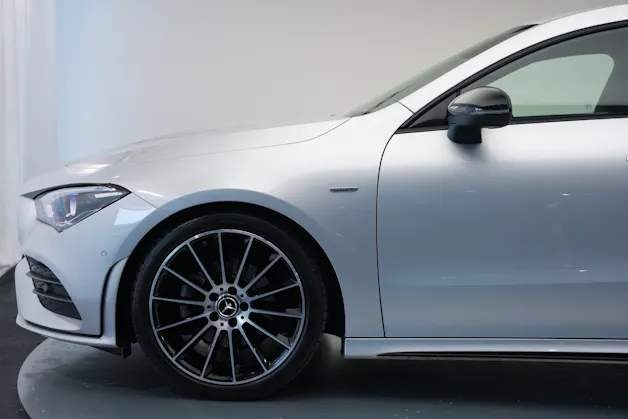 MERCEDES-BENZ CLA 200 AMG Line 7G-DCT