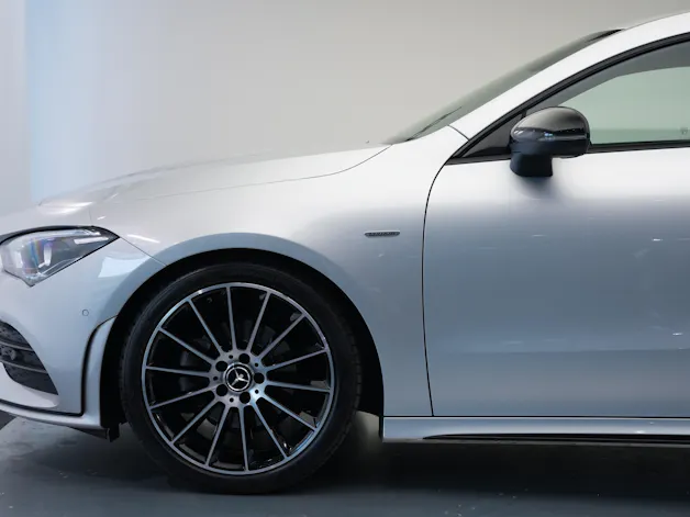 MERCEDES-BENZ CLA 200 AMG Line 7G-DCT