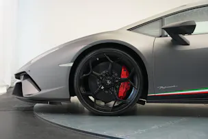 Lamborghini Huracan LP640-4 Coupé Performante DCT *grigio titans* *Sensonum*