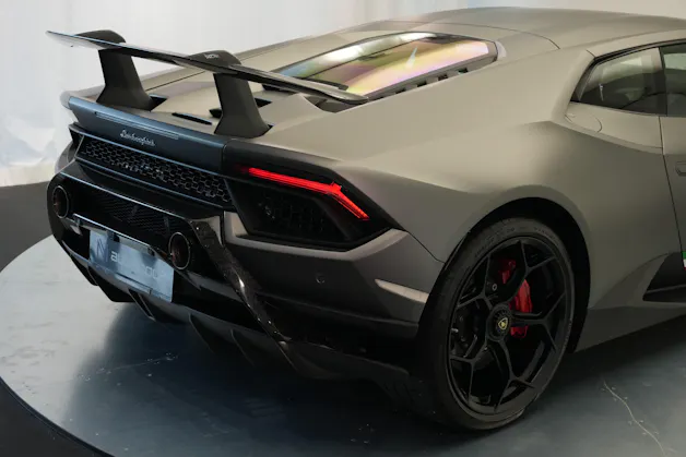 Lamborghini Huracan LP640-4 Coupé Performante DCT *grigio titans* *Sensonum*