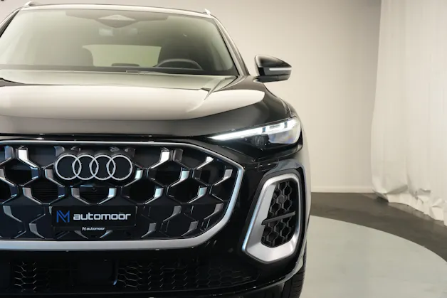 AUDI SQ5 TFSI quattro S-tronic *Luftfederung* *Panorama* *Leder* *HuD*
