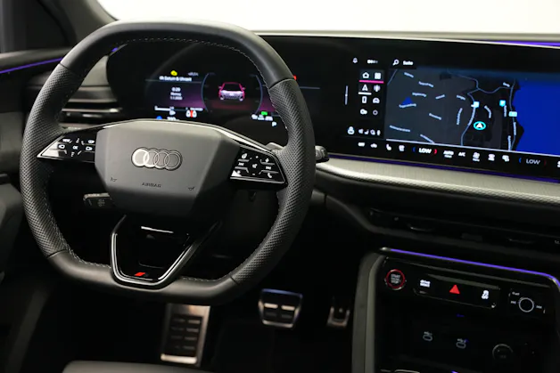 AUDI SQ5 TFSI quattro S-tronic *Luftfederung* *Panorama* *Leder* *HuD*