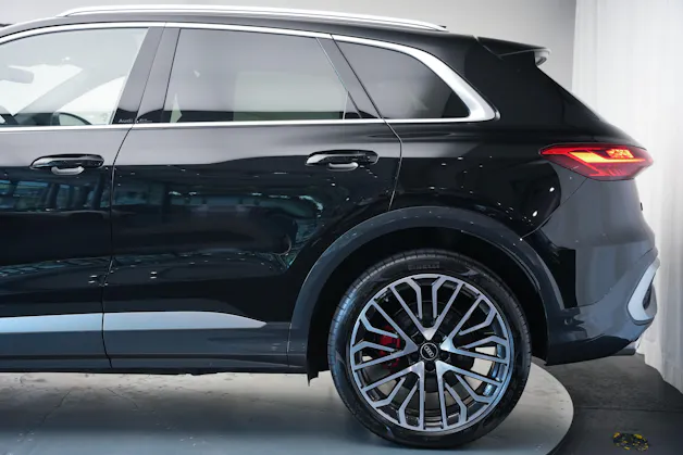 AUDI SQ5 TFSI quattro S-tronic *Luftfederung* *Panorama* *Leder* *HuD*