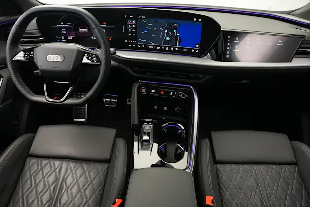 AUDI SQ5 TFSI quattro S-tronic *Luftfederung* *Panorama* *Leder* *HuD*