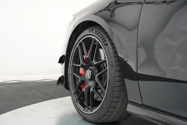 MERCEDES-BENZ CLA 45 S AMG 4Matic+ 8G-DCT *CH-Fahrzeug* *Aero Paket* *Schalensitze*