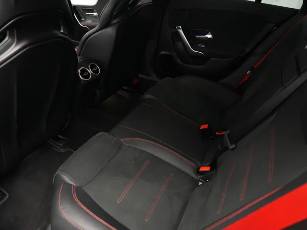 MERCEDES-BENZ CLA 45 S AMG 4Matic+ 8G-DCT *CH-Fahrzeug* *Aero Paket* *Schalensitze*
