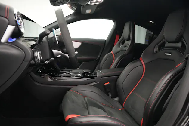 MERCEDES-BENZ CLA 45 S AMG 4Matic+ 8G-DCT *CH-Fahrzeug* *Aero Paket* *Schalensitze*