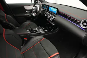 MERCEDES-BENZ CLA 45 S AMG 4Matic+ 8G-DCT *CH-Fahrzeug* *Aero Paket* *Schalensitze*