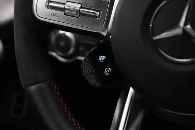 MERCEDES-BENZ CLA 45 S AMG 4Matic+ 8G-DCT *CH-Fahrzeug* *Aero Paket* *Schalensitze*