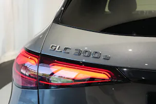 MERCEDES-BENZ GLC 300 e 4Matic 9G-Tronic *CH-Fahrzeug* *AHK*