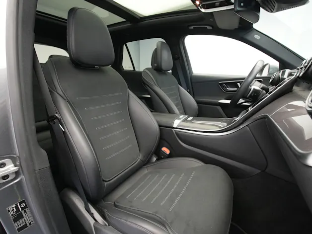 MERCEDES-BENZ GLC 300 e 4Matic 9G-Tronic *CH-Fahrzeug* *AHK*