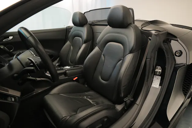 AUDI R8 Spyder 5.2 S-Tronic *Carbon* *B&O* *Keramik*