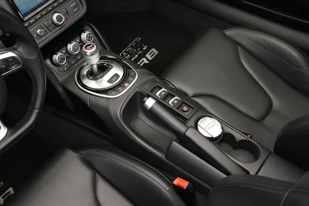 AUDI R8 Spyder 5.2 S-Tronic *Carbon* *B&O* *Keramik*