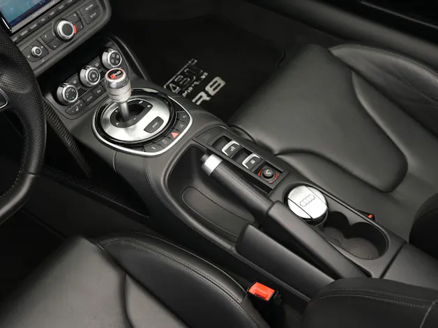 AUDI R8 Spyder 5.2 S-Tronic *Carbon* *B&O* *Keramik*