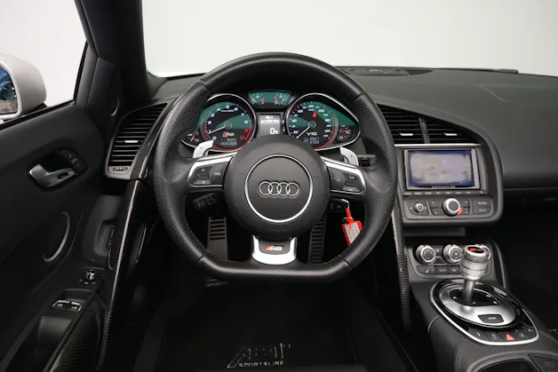 AUDI R8 Spyder 5.2 S-Tronic *Carbon* *B&O* *Keramik*