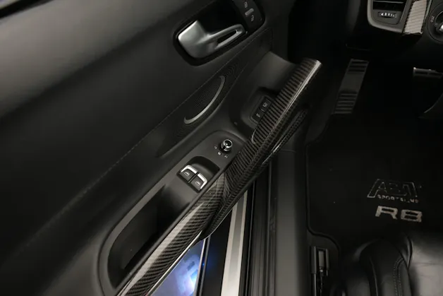 AUDI R8 Spyder 5.2 S-Tronic *Carbon* *B&O* *Keramik*