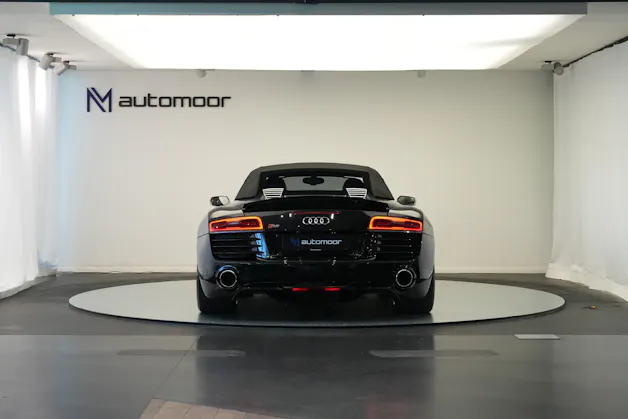 AUDI R8 Spyder 5.2 S-Tronic *Carbon* *B&O* *Keramik*
