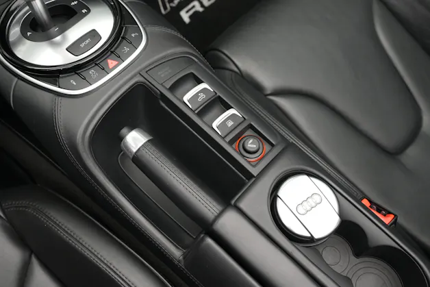 AUDI R8 Spyder 5.2 S-Tronic *Carbon* *B&O* *Keramik*