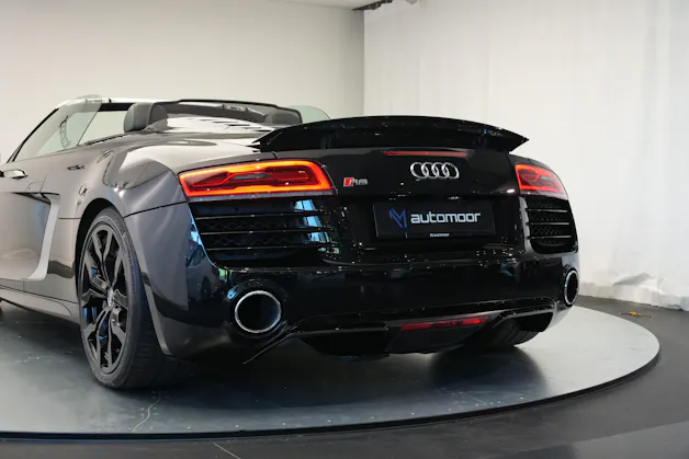 AUDI R8 Spyder 5.2 S-Tronic *Carbon* *B&O* *Keramik*