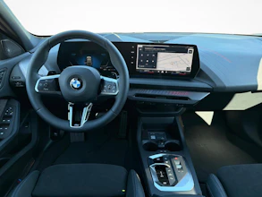https://vehicle.imgix.net/4457605/0992c8b8-0bd3-44c1-a2d3-8dff6f7e5cb5.jpg