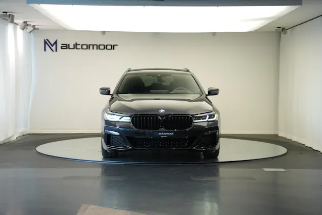 BMW 520d xDrive 48V Touring M Sport Steptronic *CH-Fahrzeug* *Sophistograu*