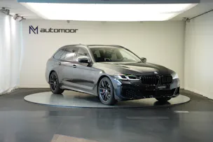 BMW 520d xDrive 48V Touring M Sport Steptronic *CH-Fahrzeug* *Sophistograu*