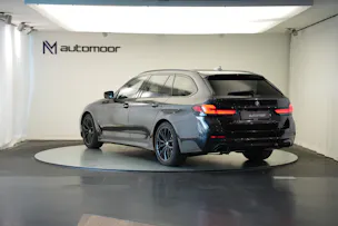BMW 520d xDrive 48V Touring M Sport Steptronic *CH-Fahrzeug* *Sophistograu*