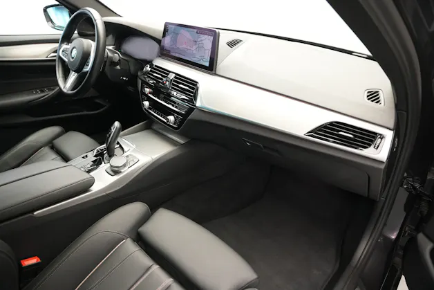 BMW 520d xDrive 48V Touring M Sport Steptronic *CH-Fahrzeug* *Sophistograu*
