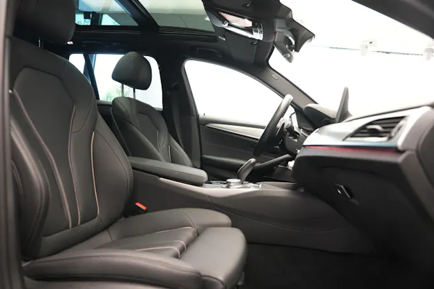 BMW 520d xDrive 48V Touring M Sport Steptronic *CH-Fahrzeug* *Sophistograu*
