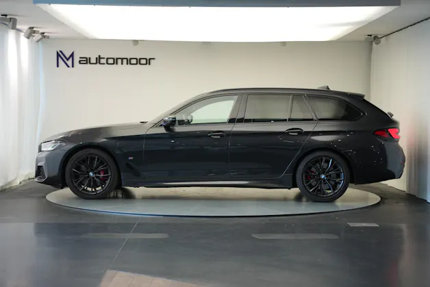 BMW 520d xDrive 48V Touring M Sport Steptronic *CH-Fahrzeug* *Sophistograu*