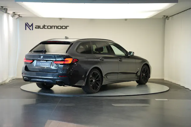 BMW 520d xDrive 48V Touring M Sport Steptronic *CH-Fahrzeug* *Sophistograu*