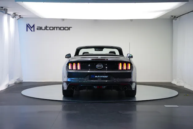 FORD Mustang Convertible 5.0 V8 GT Automat