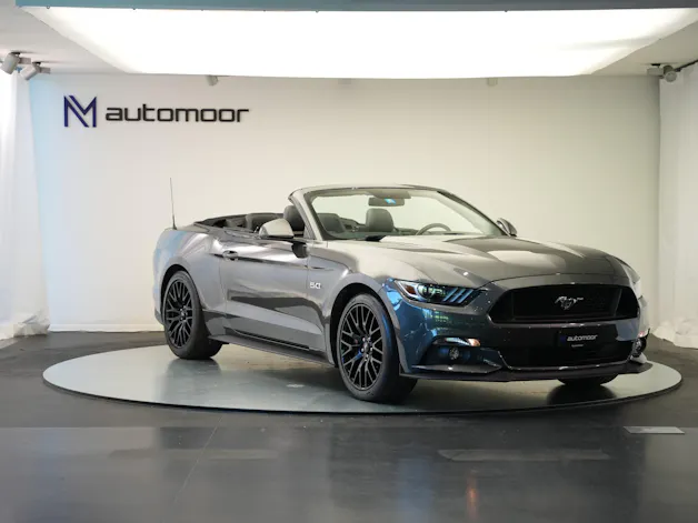 FORD Mustang Convertible 5.0 V8 GT Automat