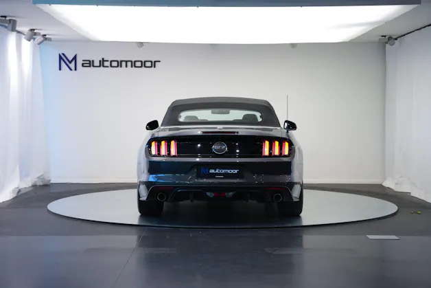 FORD Mustang Convertible 5.0 V8 GT Automat