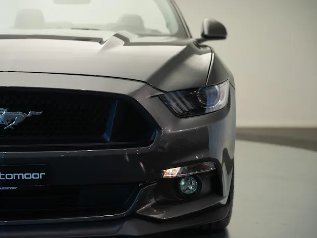 FORD Mustang Convertible 5.0 V8 GT Automat