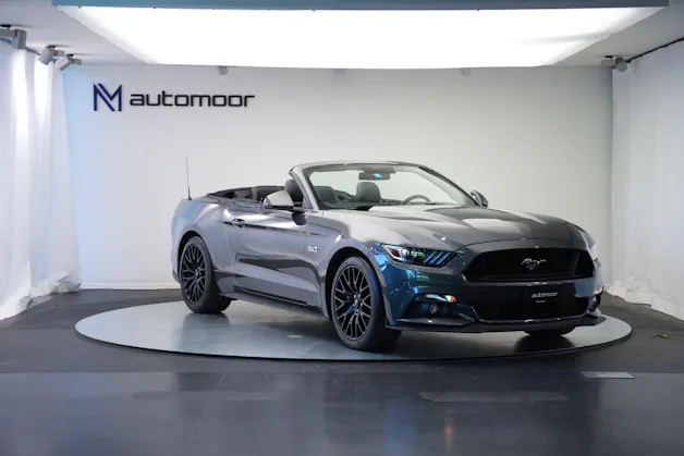 FORD Mustang Convertible 5.0 V8 GT Automat