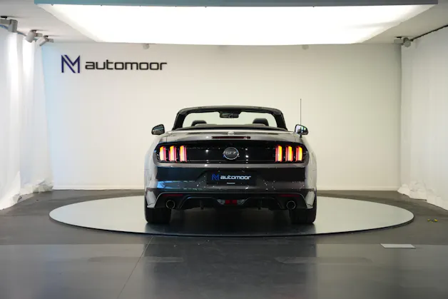 FORD Mustang Convertible 5.0 V8 GT Automat